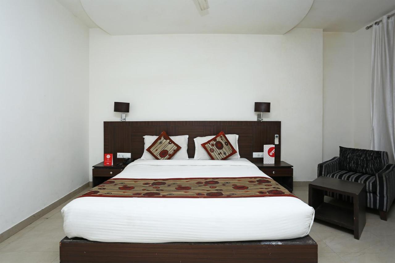 Capital O 3600 Hotel Royal Windsor Kāthgodām Екстериор снимка