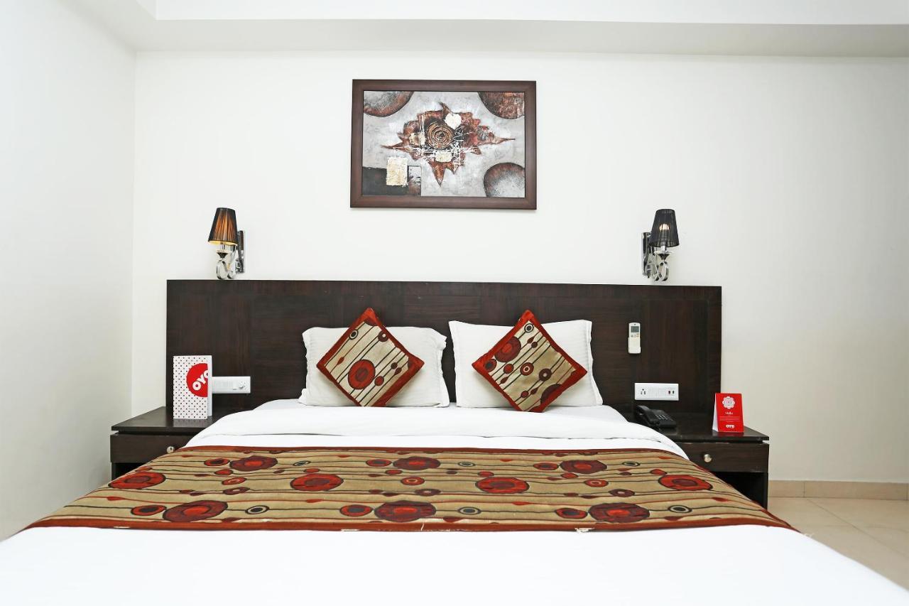 Capital O 3600 Hotel Royal Windsor Kāthgodām Екстериор снимка